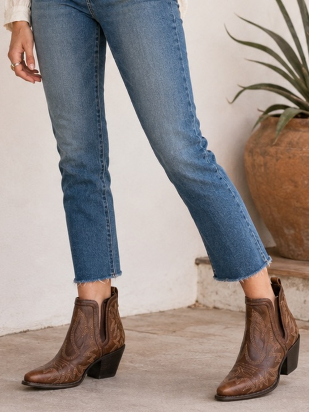 MYRA Brown Leather Western Hand Stitched Ankle Boots Women’s Size 8 Cowboy Boho